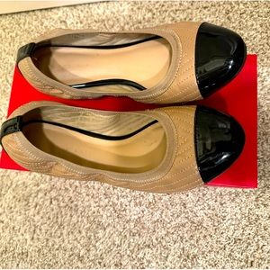 Kelly & Katie Jolisa ballerina flats in size 8M